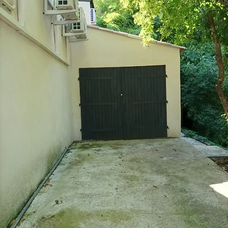 Superbe Studio Clim Garage Wifi Jardin *